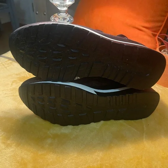 Atalina Black Slip on ankle boots w/rhinestones. zippers on one side - Picture 5 of 6